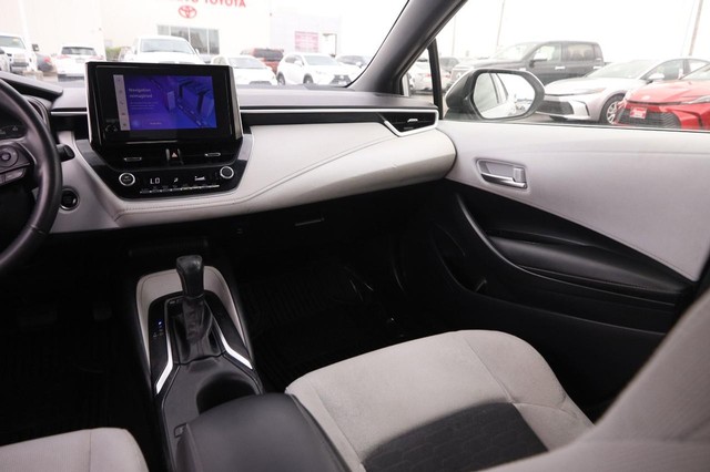 Toyota Corolla Hatchback Vehicle Image 24