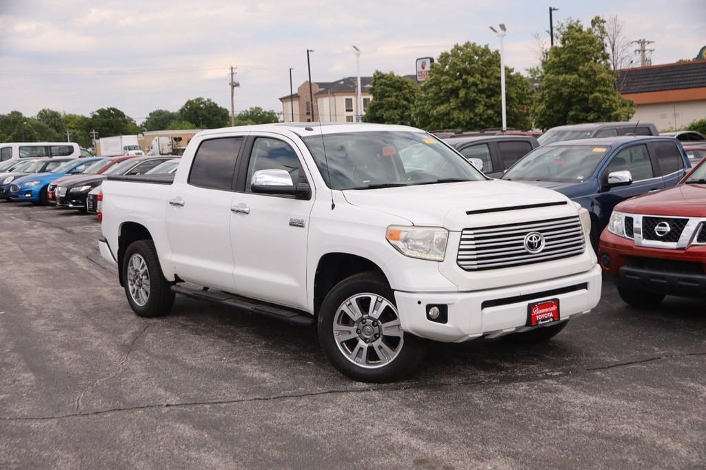 Toyota Tundra 4WD Truck Vehicle Full-screen Gallery Image 2
