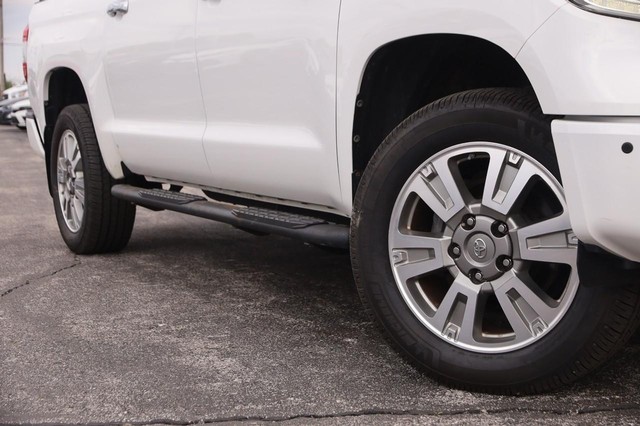 Toyota Tundra 4WD Truck Vehicle Image 03