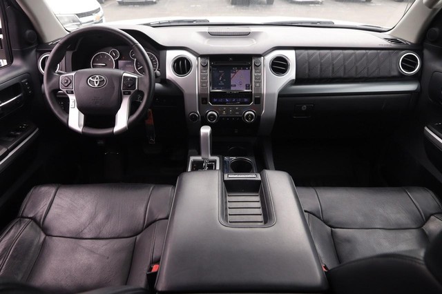 Toyota Tundra 4WD Truck Vehicle Image 21
