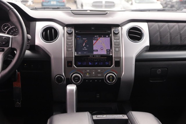 Toyota Tundra 4WD Truck Vehicle Image 24