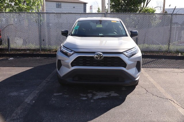 Toyota RAV4 Vehicle Image 03