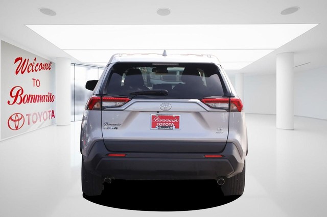 Toyota RAV4 Vehicle Image 06
