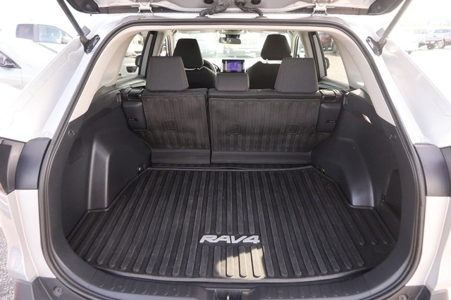 Toyota RAV4 Vehicle Image 07
