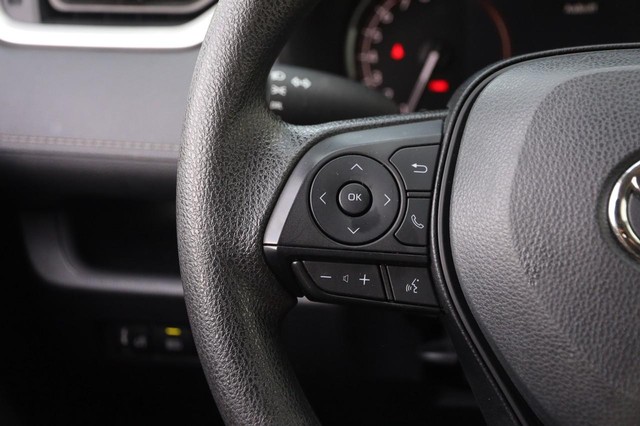 Toyota RAV4 Vehicle Image 11