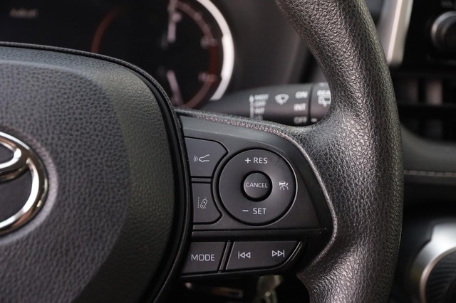 Toyota RAV4 Vehicle Image 12