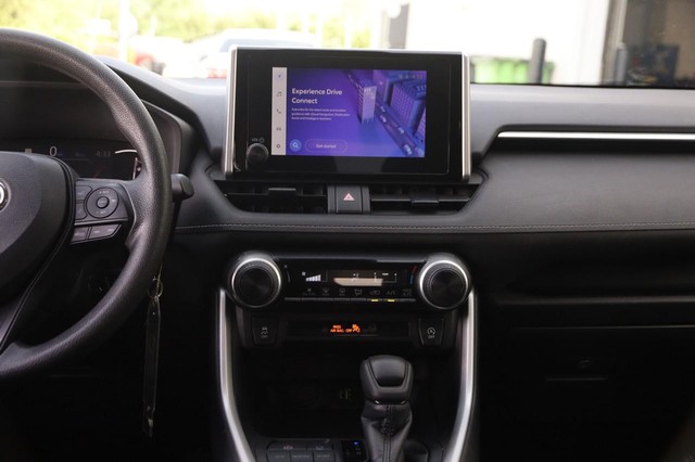 Toyota RAV4 Vehicle Image 23