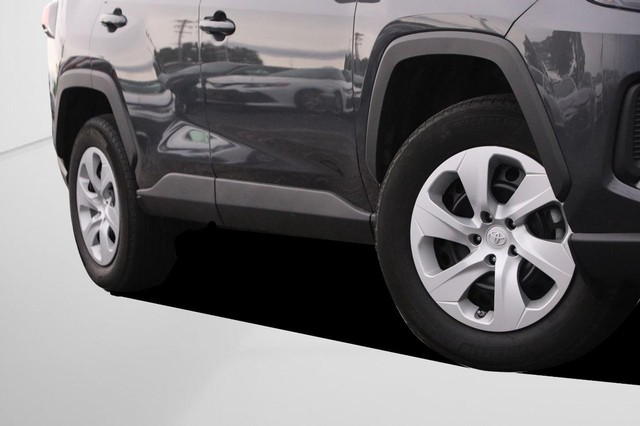 Toyota RAV4 Vehicle Image 03