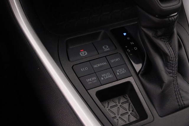 Toyota RAV4 Vehicle Image 18
