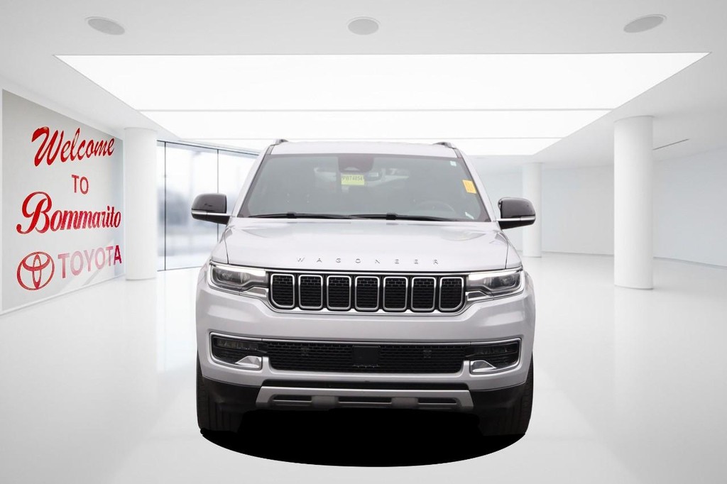 Jeep Wagoneer L Vehicle Full-screen Gallery Image 4