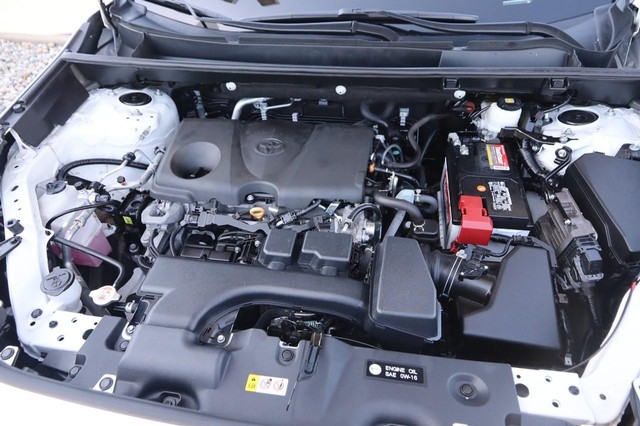 Toyota RAV4 Vehicle Image 25
