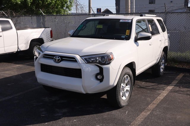 Toyota 4Runner Vehicle Image 04