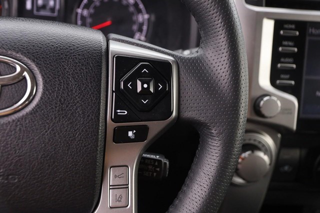Toyota 4Runner Vehicle Image 12