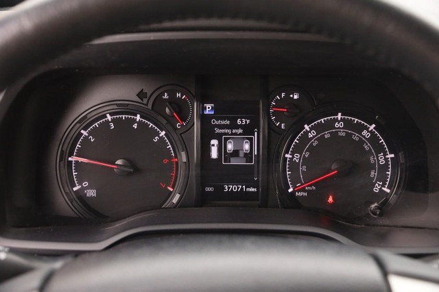 Toyota 4Runner Vehicle Image 13
