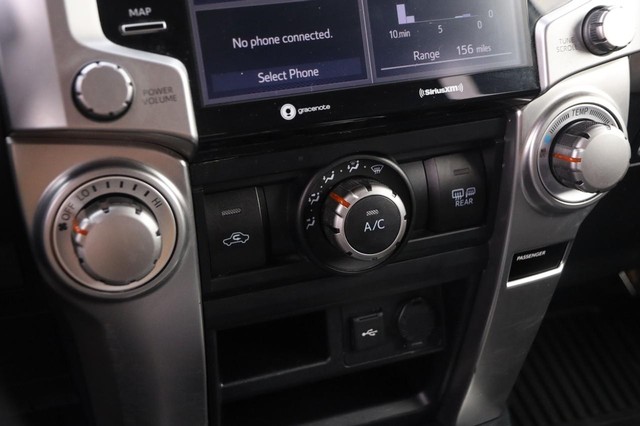 Toyota 4Runner Vehicle Image 18