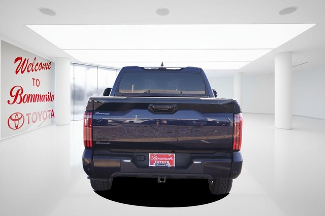 Toyota Tundra 4WD Vehicle Image 06