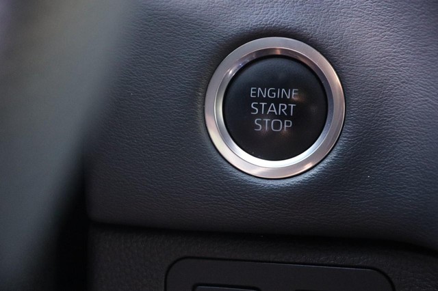 Toyota Tundra 4WD Vehicle Image 15