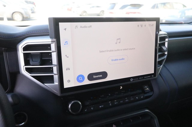 Toyota Tundra 4WD Vehicle Image 16
