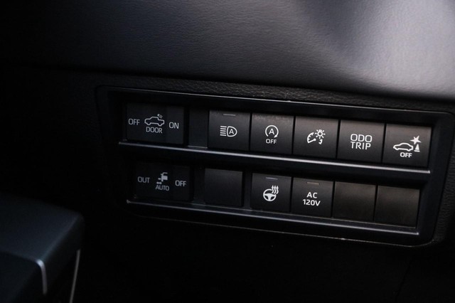Toyota Tundra 4WD Vehicle Image 20