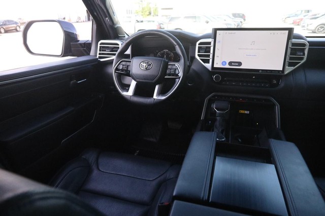 Toyota Tundra 4WD Vehicle Image 22