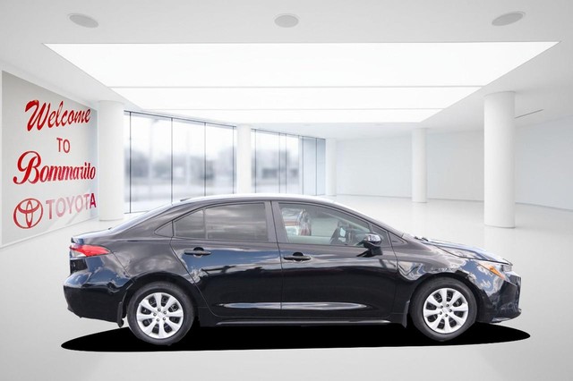 Toyota Corolla Vehicle Image 05