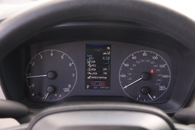 Toyota Corolla Vehicle Image 13