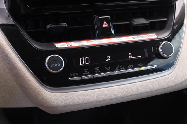 Toyota Corolla Vehicle Image 16