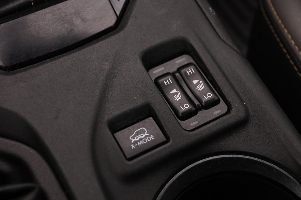 Subaru Crosstrek Vehicle Full-screen Gallery Image 20