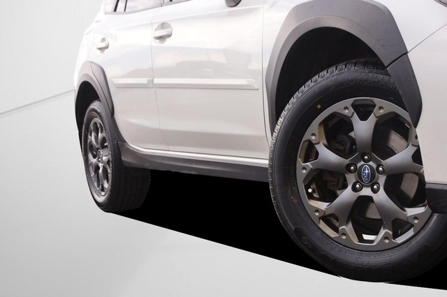 Subaru Crosstrek Vehicle Image 03