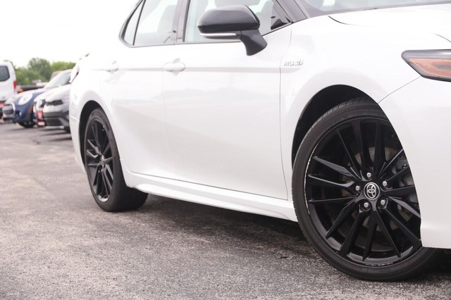 Toyota Camry Vehicle Image 03