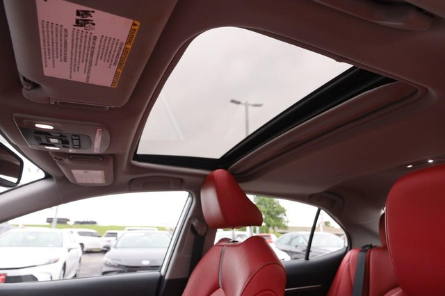 Toyota Camry Vehicle Image 08