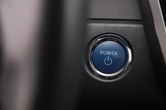 Toyota Camry Vehicle Image 15