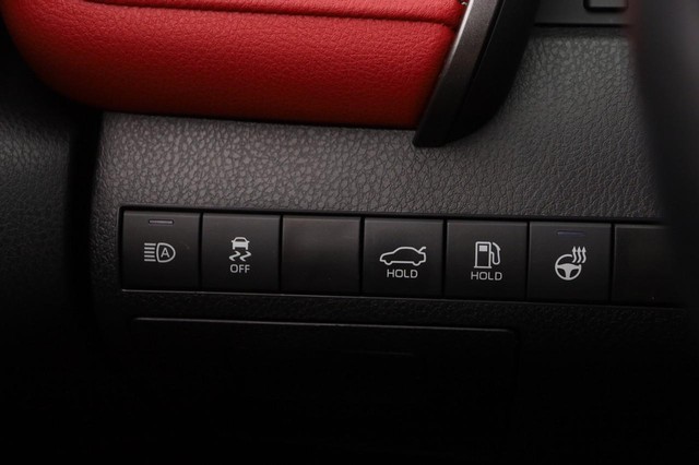 Toyota Camry Vehicle Image 22