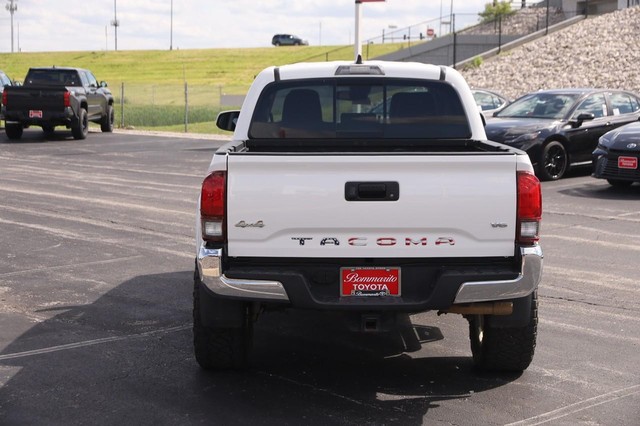 Toyota Tacoma 4WD Vehicle Image 06