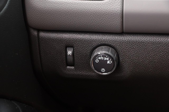 Chevrolet Colorado Vehicle Image 16