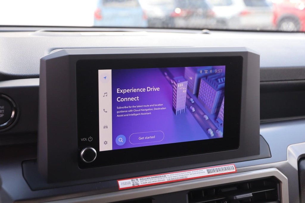 Toyota Tacoma 4WD Vehicle Full-screen Gallery Image 15