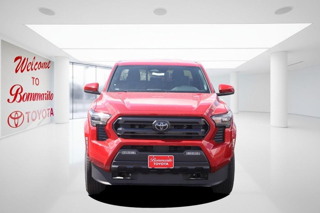 Toyota Tacoma 4WD Vehicle Image 04