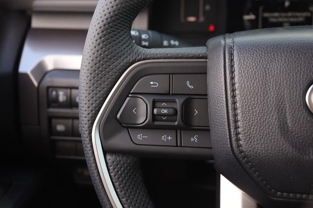 Toyota Tacoma 4WD Vehicle Image 11