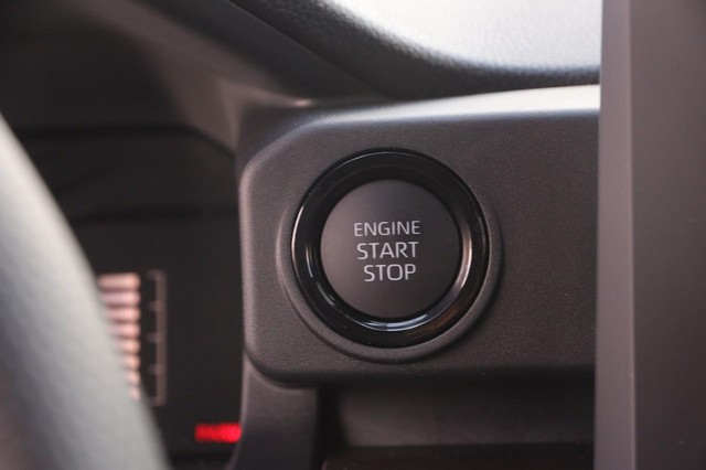 Toyota Tacoma 4WD Vehicle Image 14