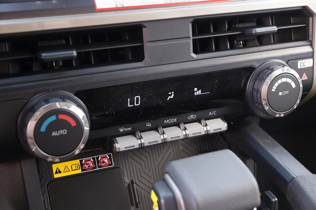 Toyota Tacoma 4WD Vehicle Image 17