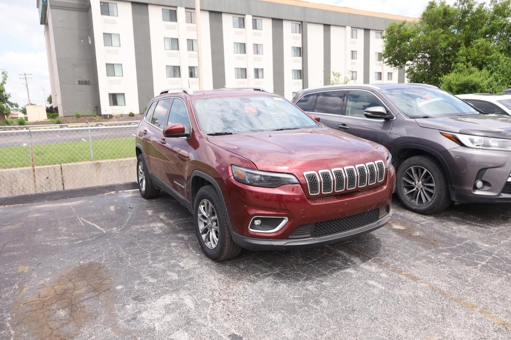 Jeep Cherokee Vehicle Full-screen Gallery Image 4