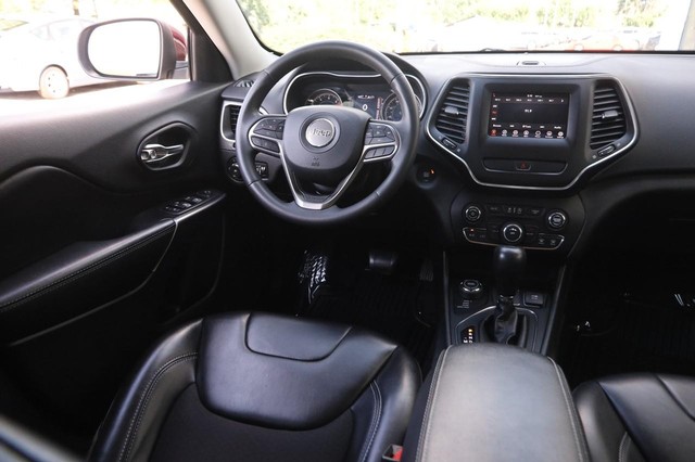 Jeep Cherokee Vehicle Image 22