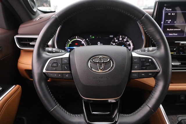 Toyota Highlander Vehicle Image 13