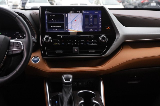 Toyota Highlander Vehicle Image 26