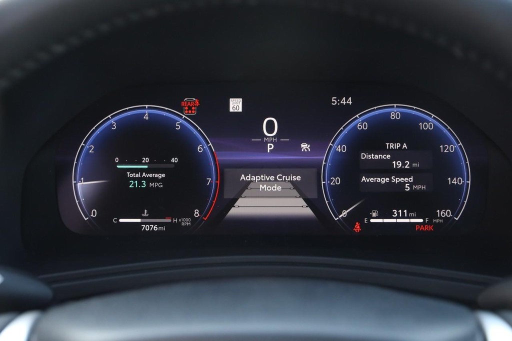 Toyota Grand Highlander Vehicle Full-screen Gallery Image 16