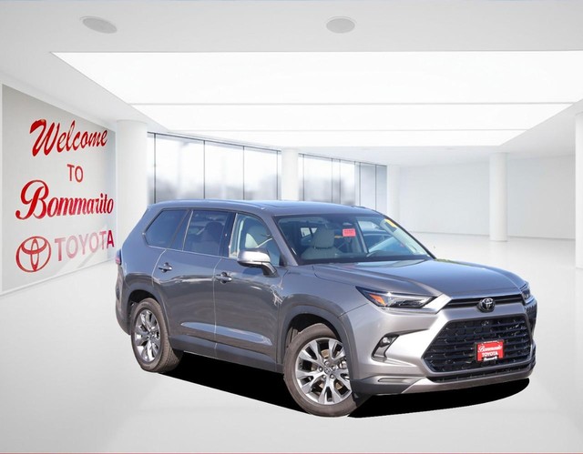 Toyota Grand Highlander Vehicle Image 02