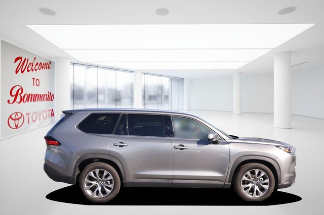 Toyota Grand Highlander Vehicle Image 05