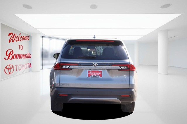 Toyota Grand Highlander Vehicle Image 06