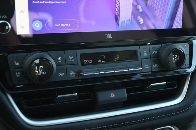 Toyota Grand Highlander Vehicle Image 20
