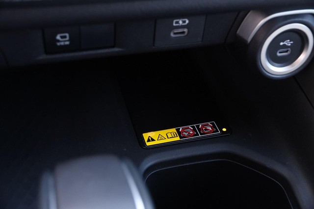 Toyota Grand Highlander Vehicle Image 21